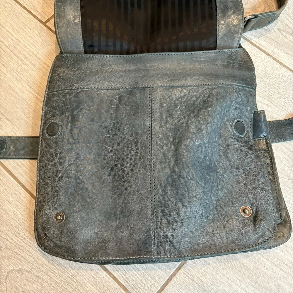Men’s Rare Vintage Lockheart Leather Flap Closure Organizer Messenger Crossbody